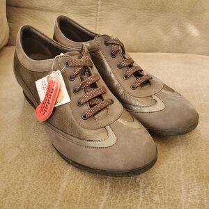 NWT Mephisto Mobils Leather Virina - Grey Wedge Sneaker Size 10 Womens